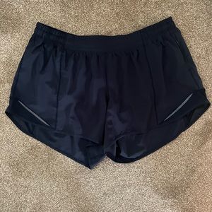 Lululemon Hotty Hot Shorts - Navy